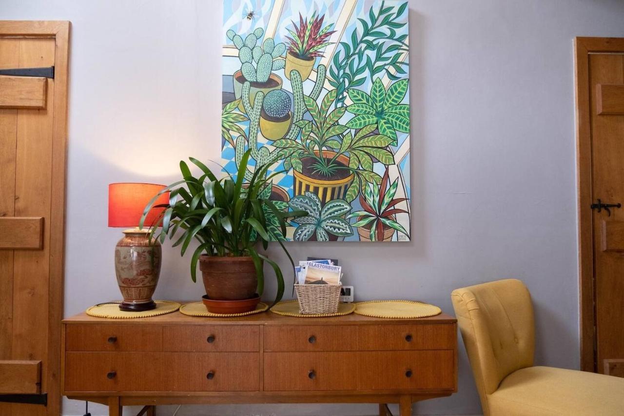 Lovely Property In The Heart Of Somerset, Sleeps 9 Shepton Mallet Buitenkant foto
