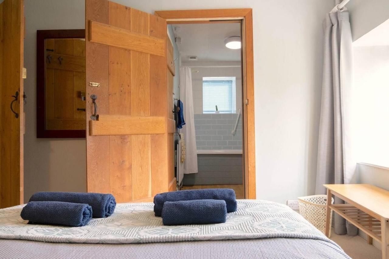 Lovely Property In The Heart Of Somerset, Sleeps 9 Shepton Mallet Buitenkant foto